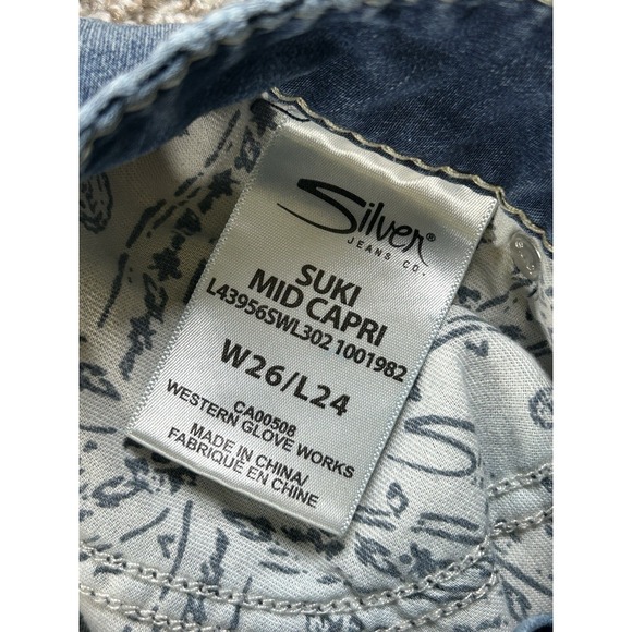 Silver Jeans Suki Capri Pockets Distressed Light Blue Size W26 L24 Womens - Picture 10 of 12